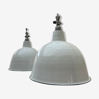 Two enamelled sheet metal hanging lamps