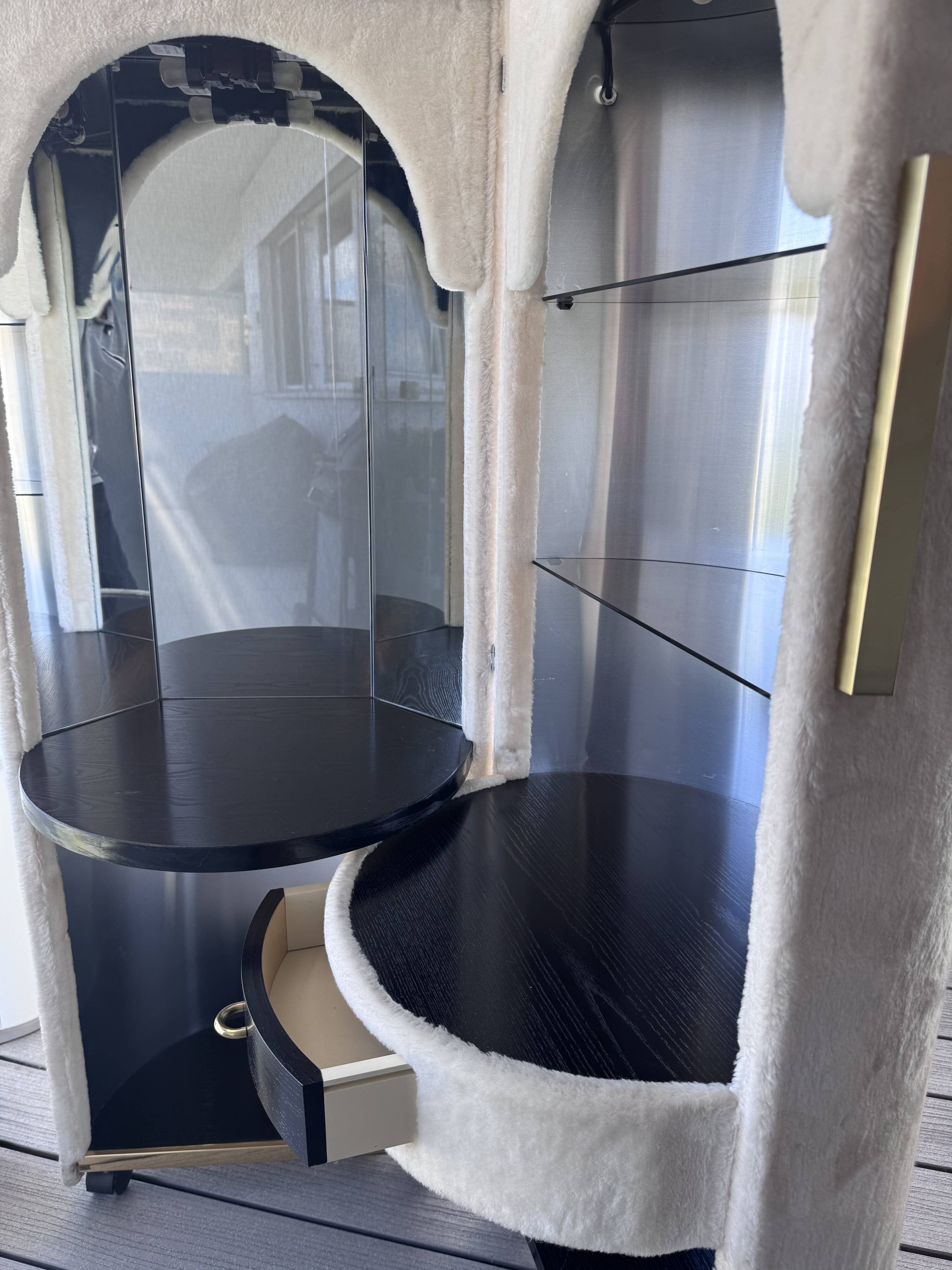 Coiffeuse cylindrique Space Age style Roche Bobois 1970