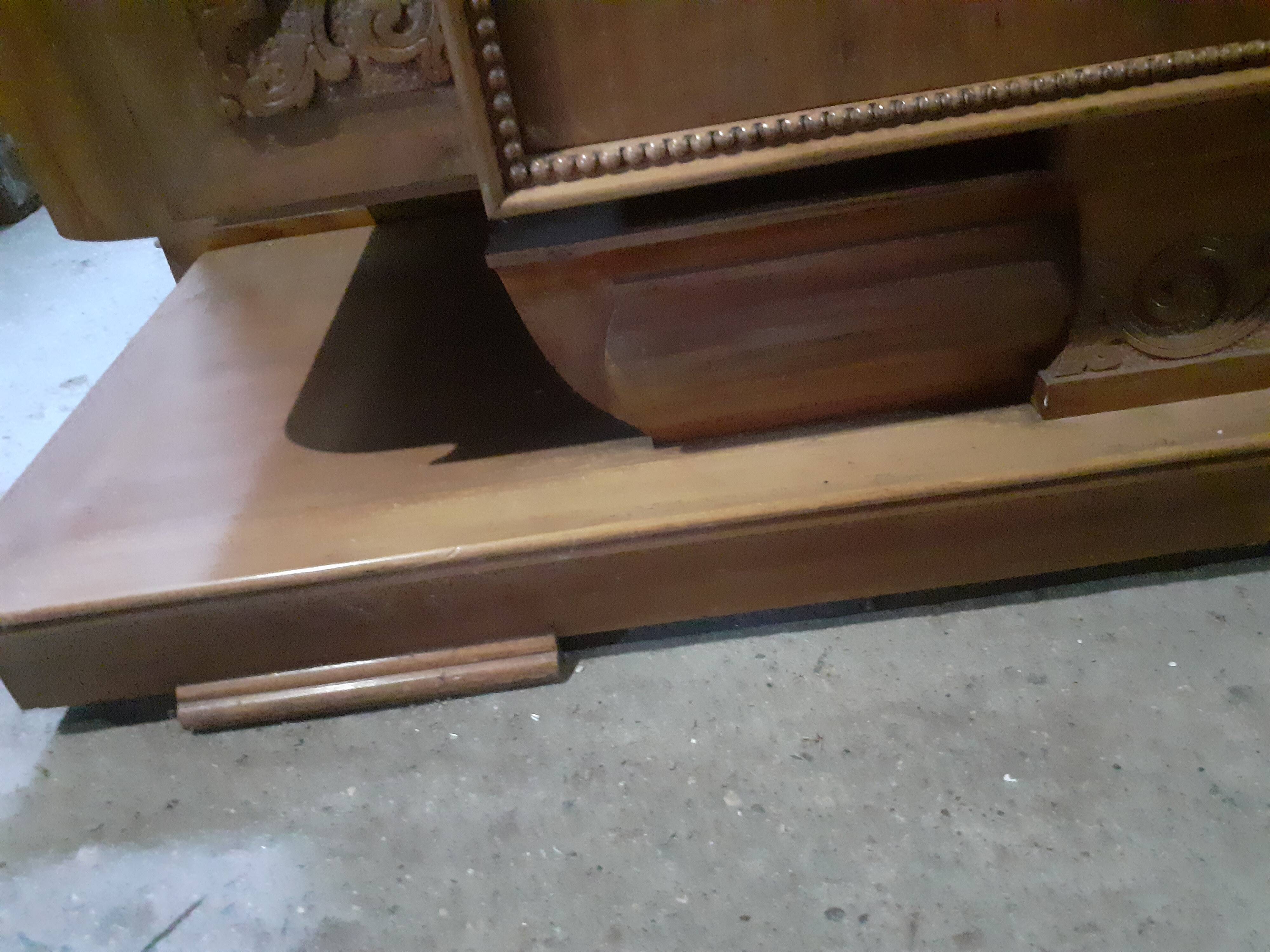 Elm buffet, 1970