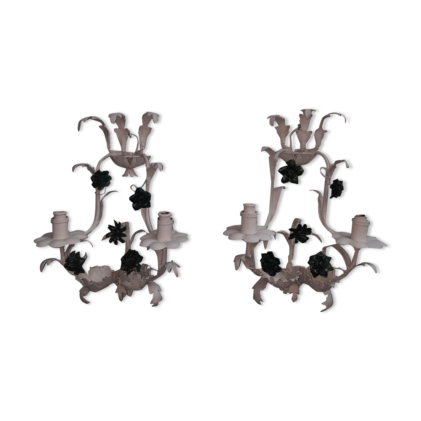 Pair of wall lamps in tole