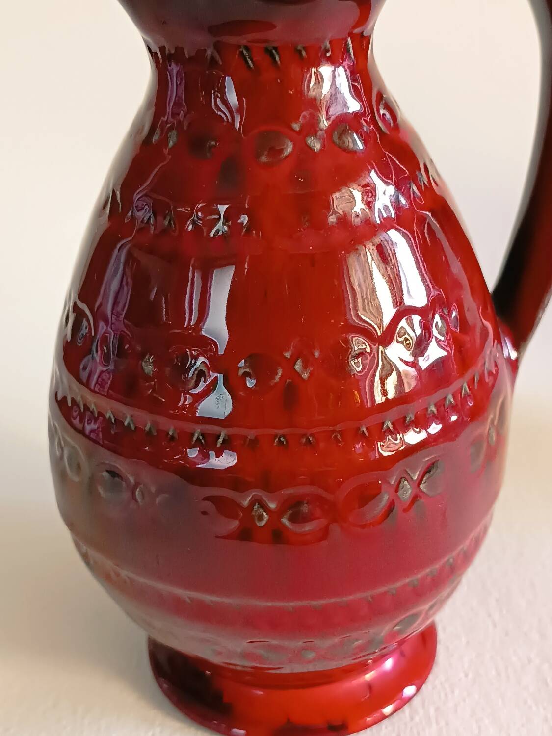 Aldo Londi red pitchers