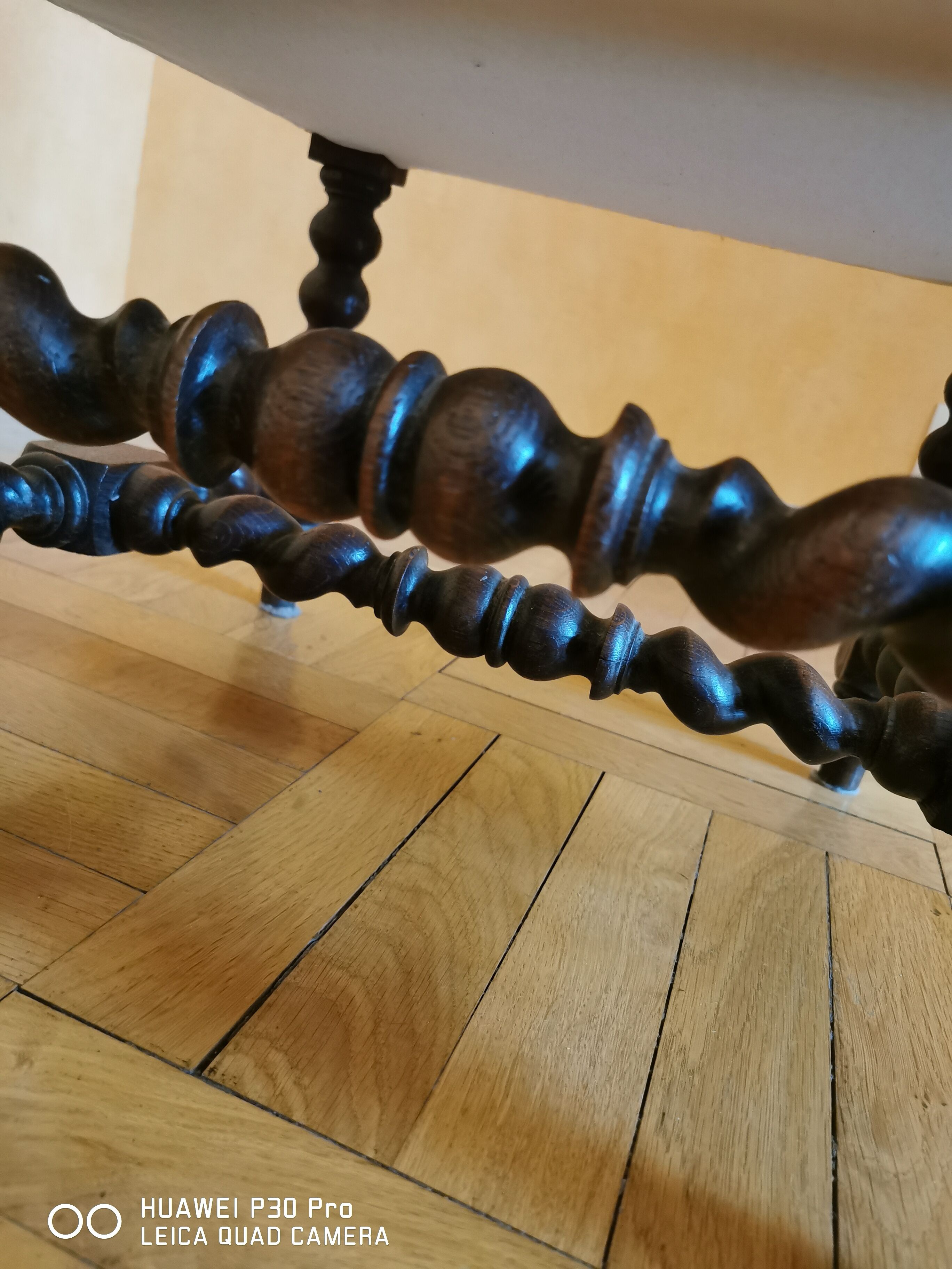 Chaise de nourrice style Louis XIII
