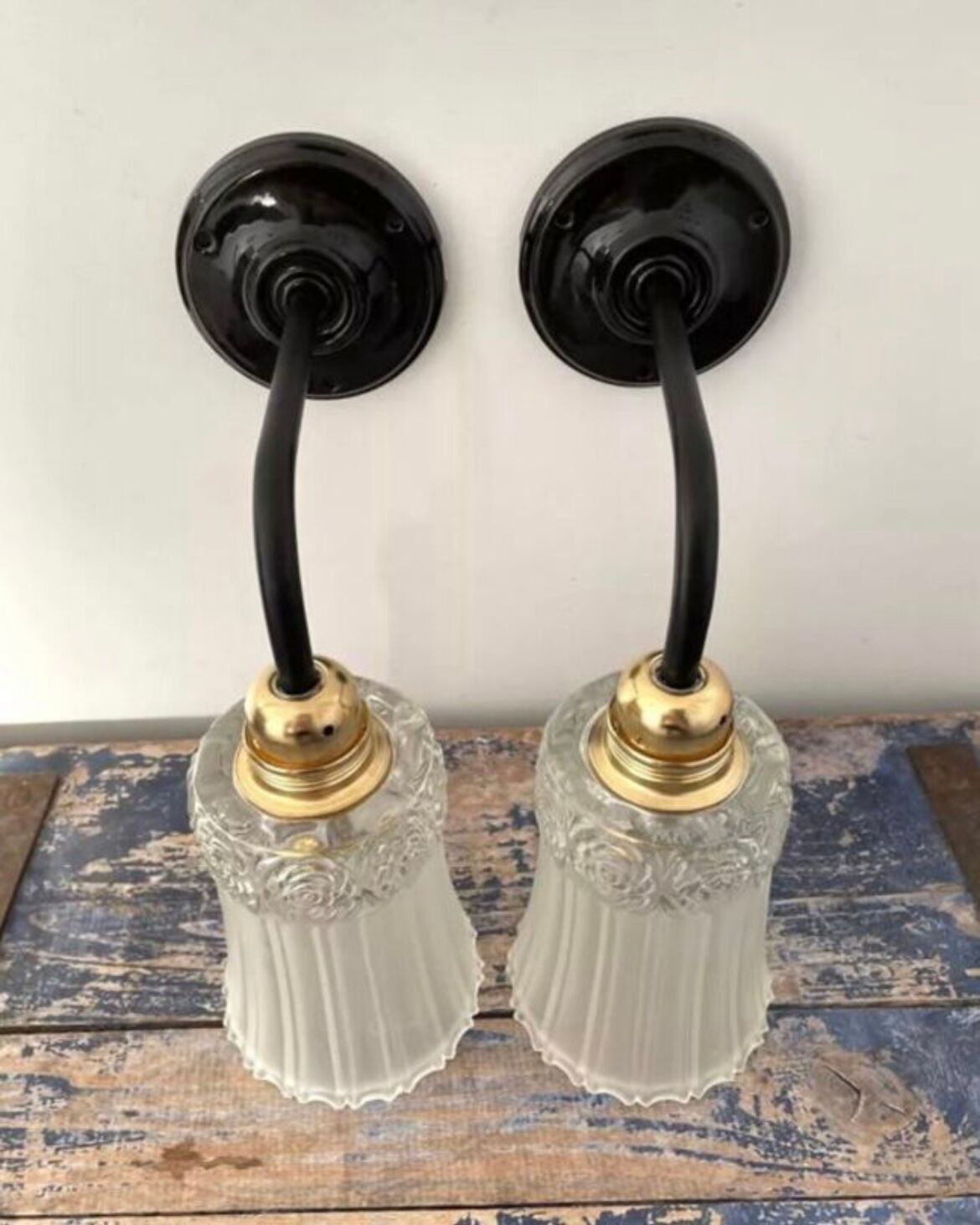 Lot de deux appliques et un socle art deco