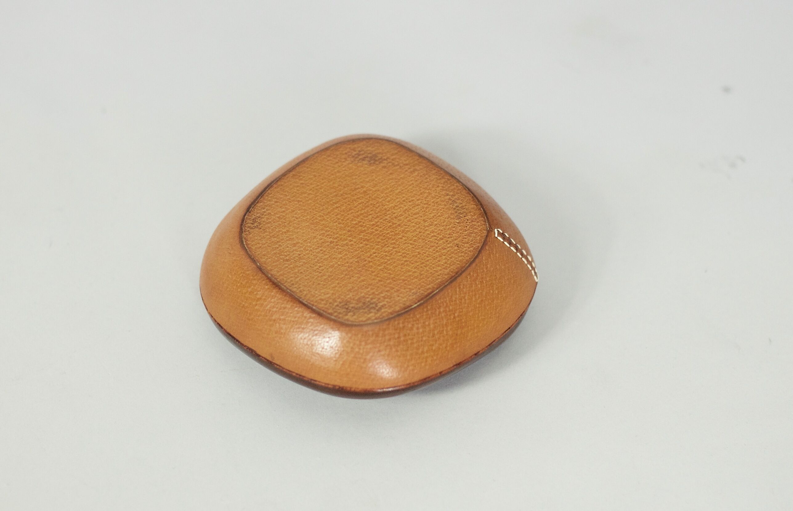 Ashtray door pipe edited by Longchamp France 1955