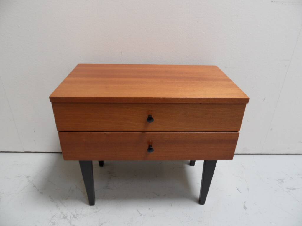 Mid century chest of drawers