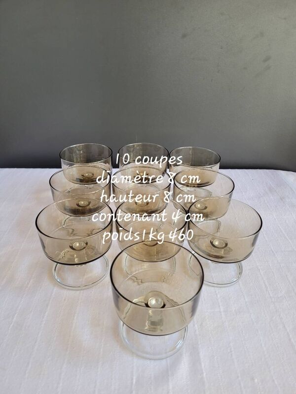 Verres et carafe