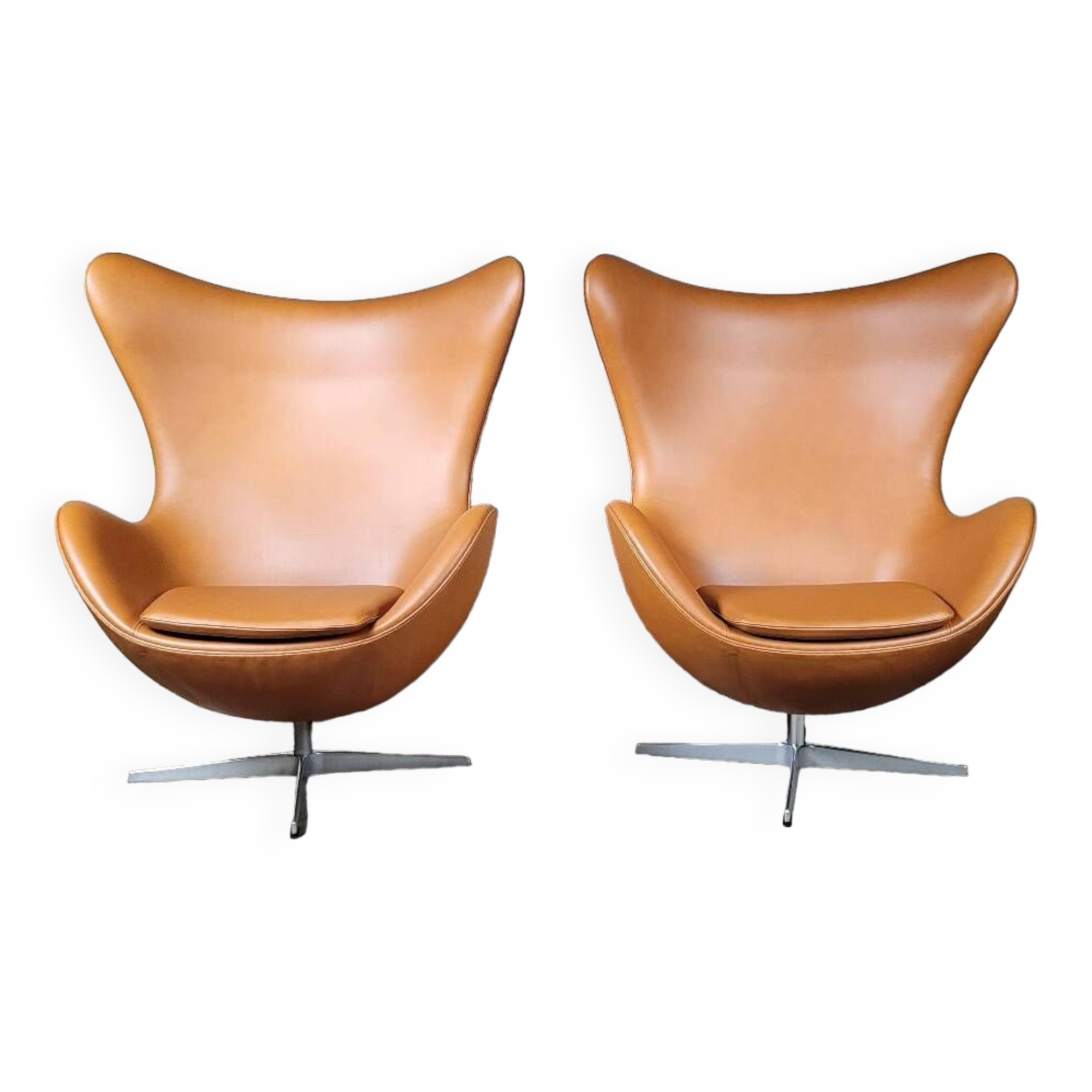 Arne Jacobsen EGG armchair