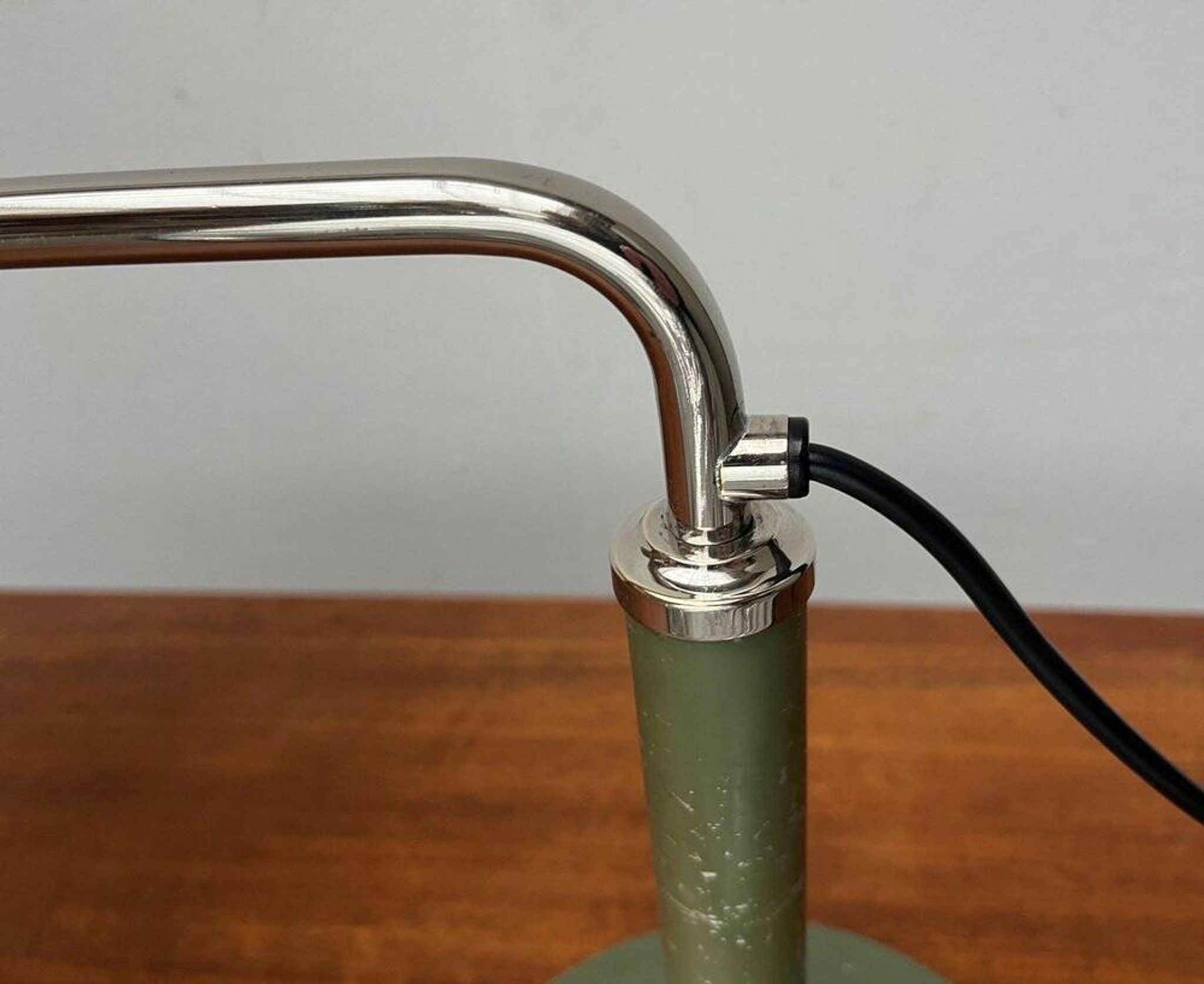 Art Deco swivel table lamp model Swiss Quick 1500 by Alfred Müller for Amba, 1930s.
