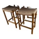 Tabouret en bois massif avec assise tissée à la main