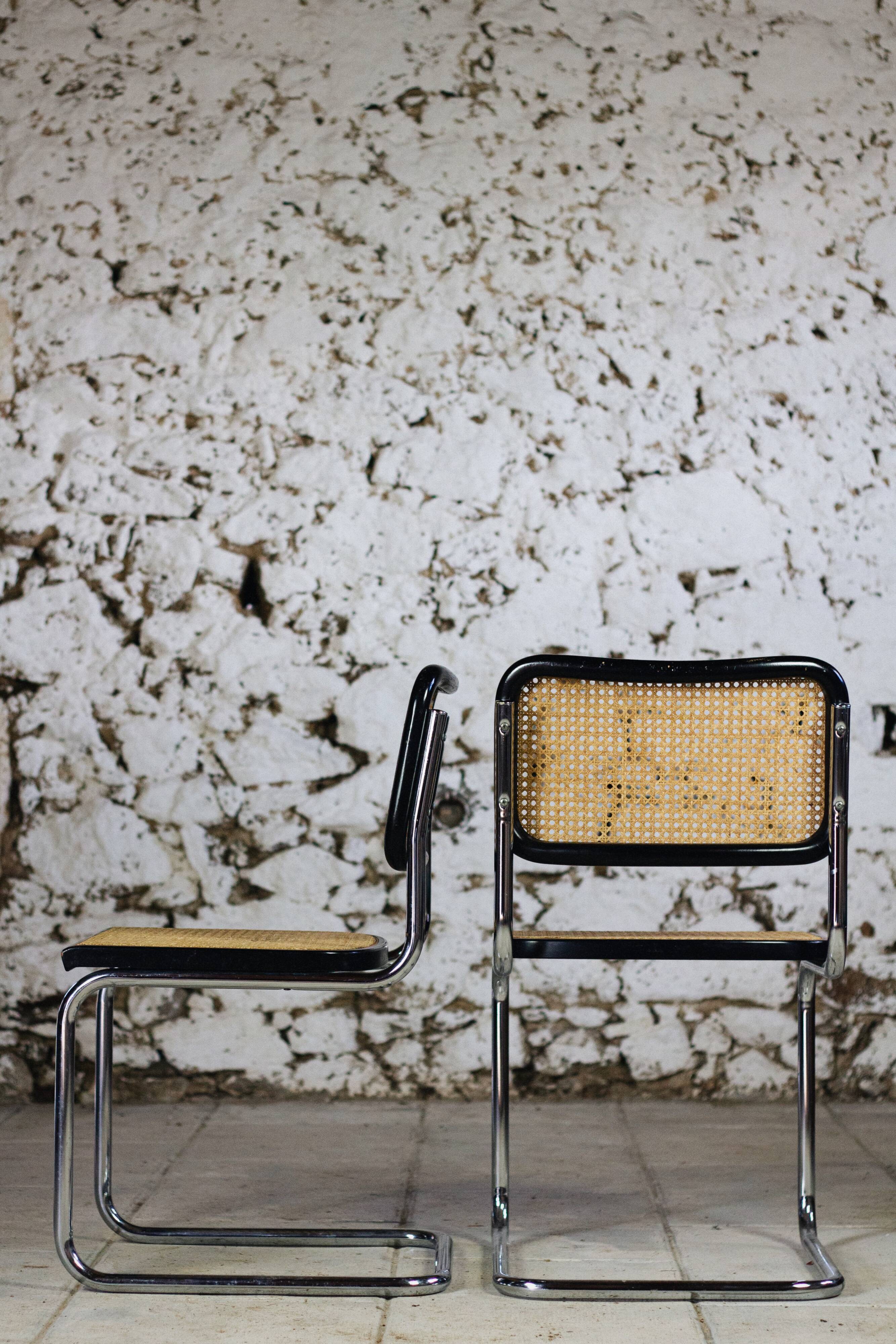 Black b32 chair by Marcel Breuer