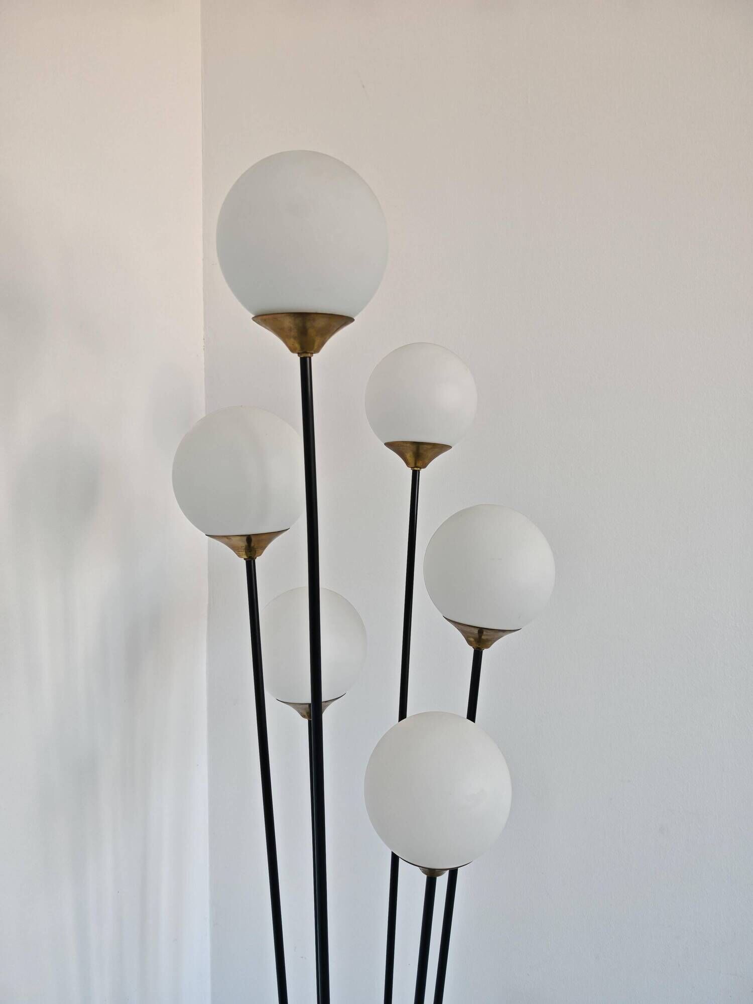 Mid Century Modern floor lamp in brass, marble, and opaline glass attributed to Stilnovo.