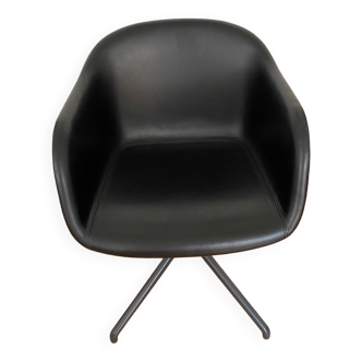Chair Fiber by Muuto