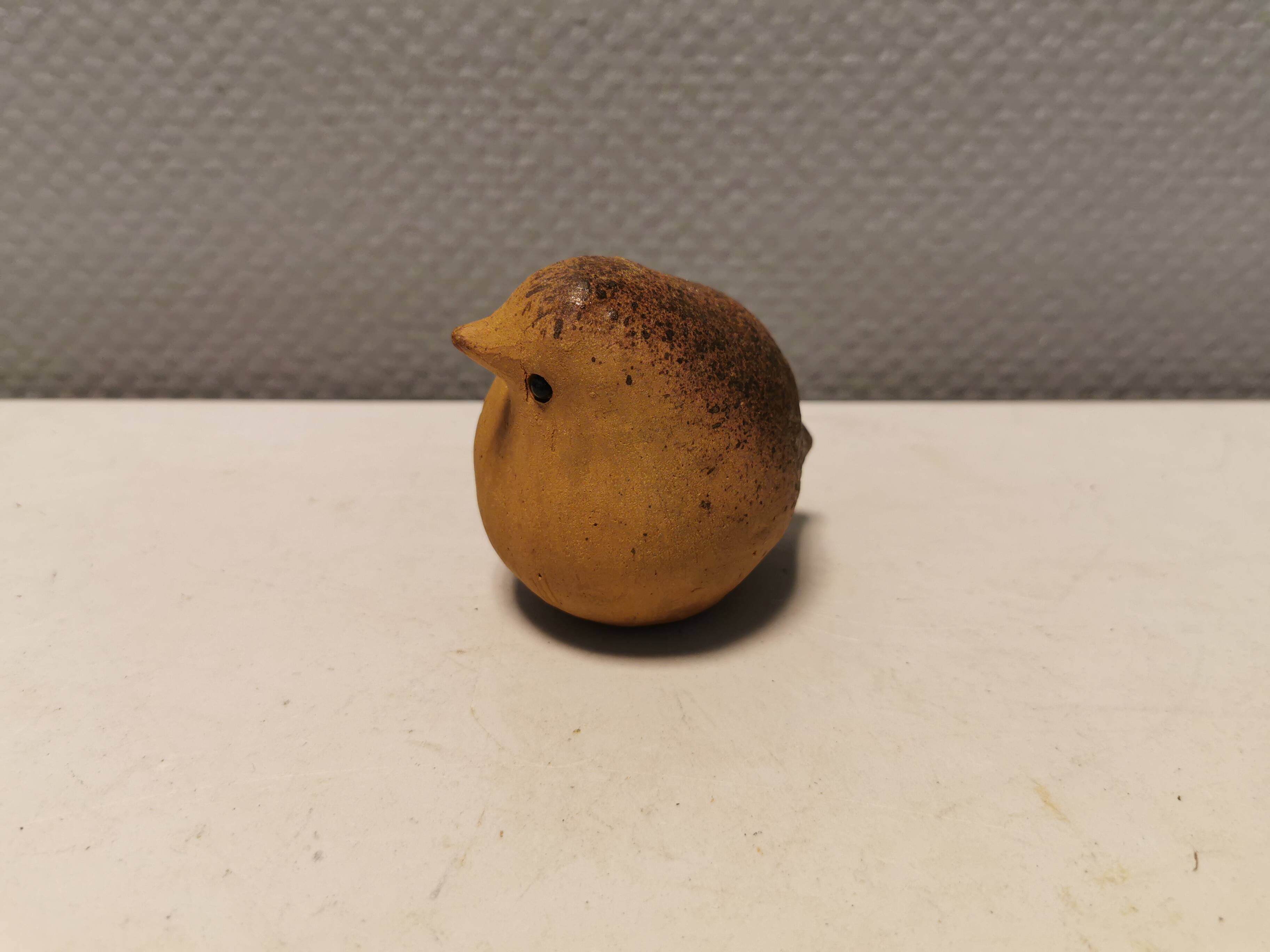 Beautiful ceramic bird, designed by Lise Ostfeldt Denmark 1970s.