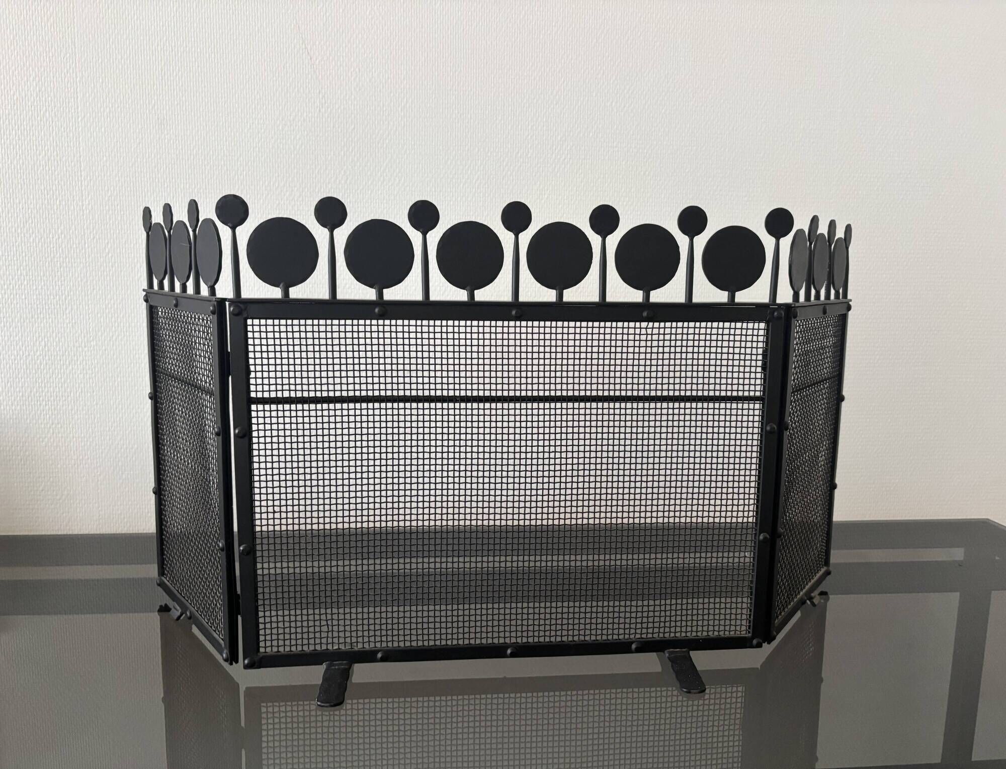 Fire screen - Bertil Vallien for Boda 1960 Lacquered metal black 86cm