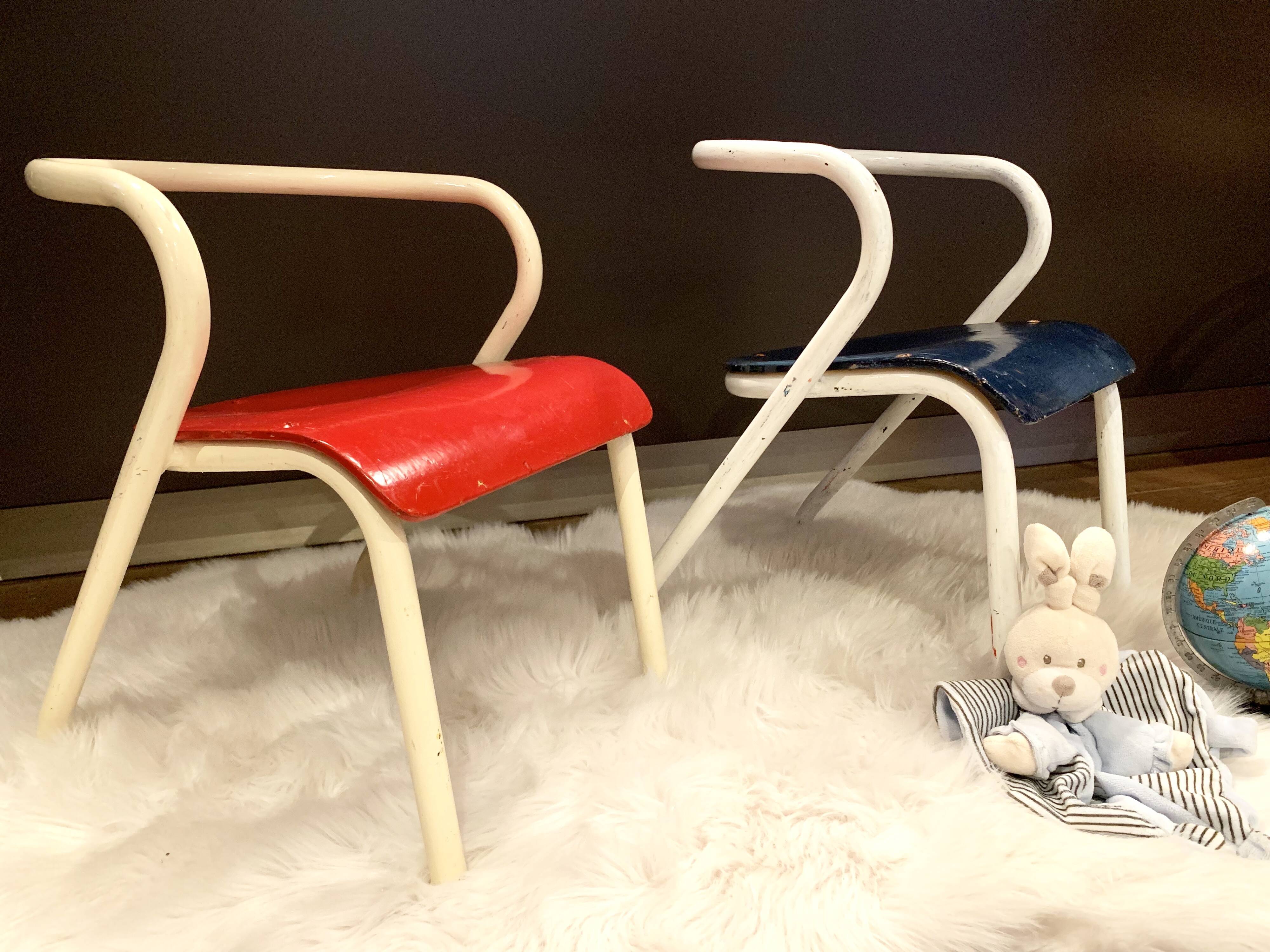 Jacques Hitier child schoolboy chair