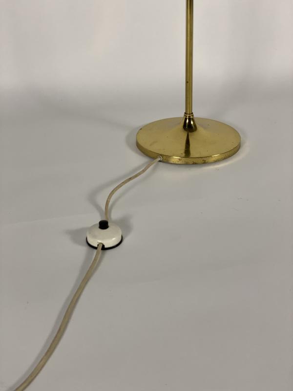 Iridescent glass brass globe lamppost