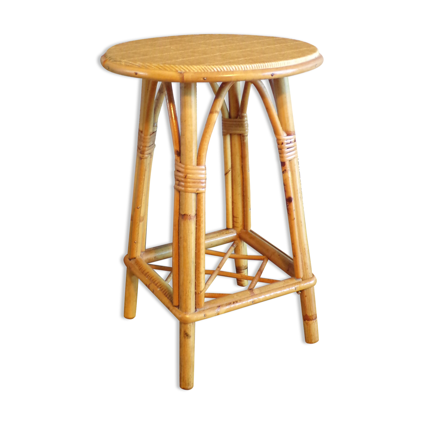 Vintage wicker tabouret