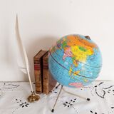 Globe terrestre en métal , Taride ,  tripode, années 60