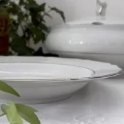 6 assiettes creuses en porcelaine blanche