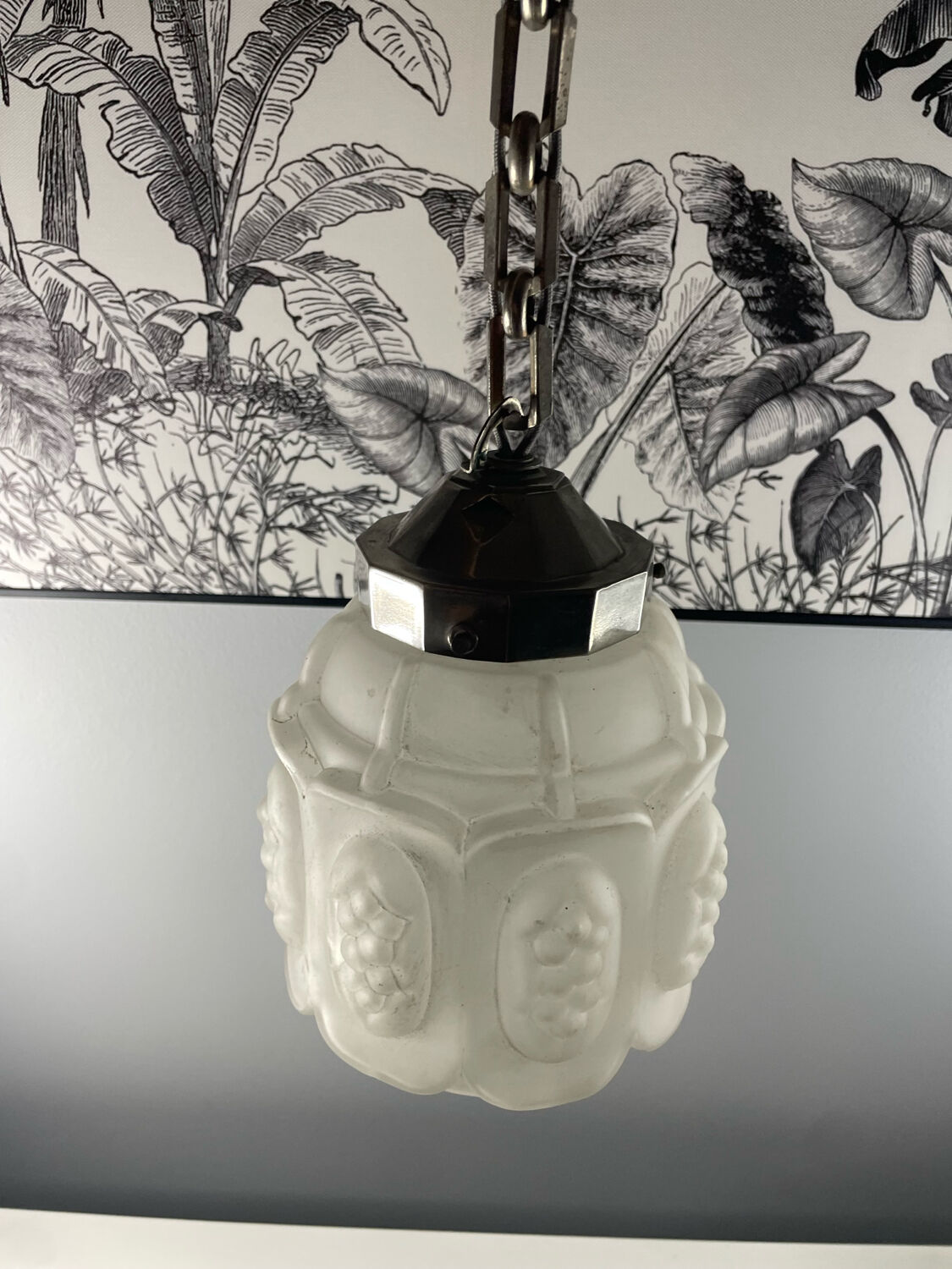 Art Deco frosted glass pendant light