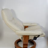 Stressless relaxation chair Consul (M) Classic in teak and ivory leather, Norway