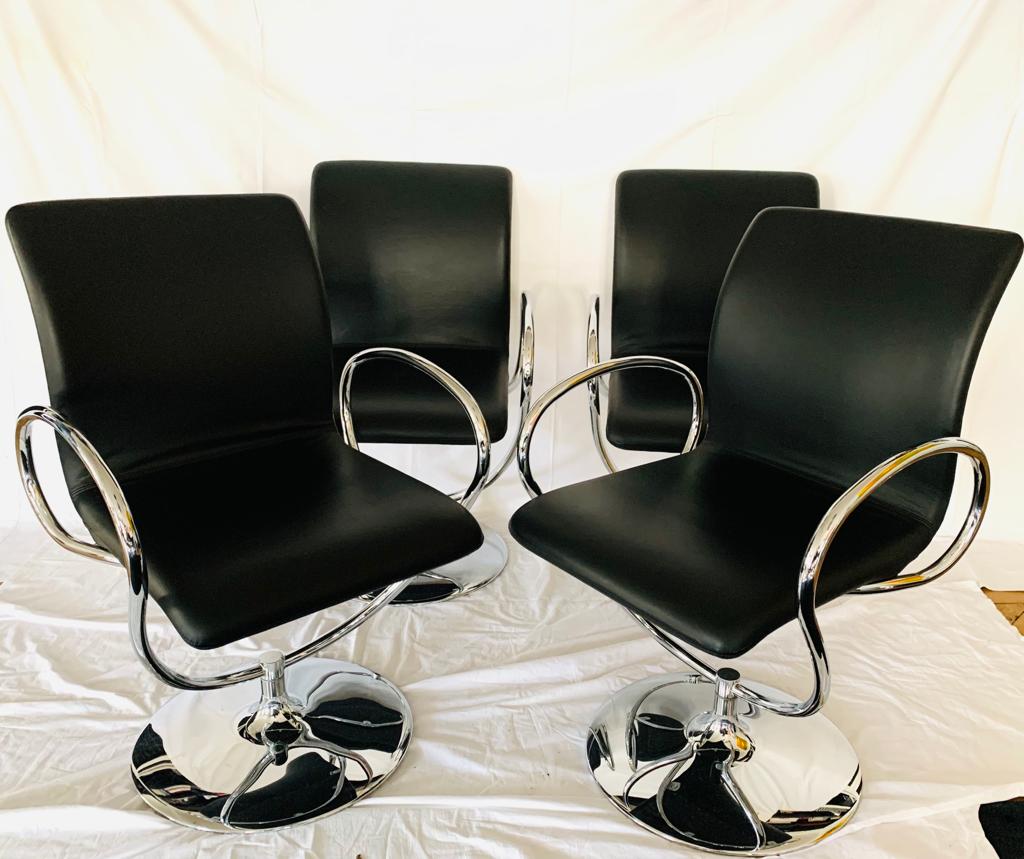 Set of 4 Tonon swivel chairs