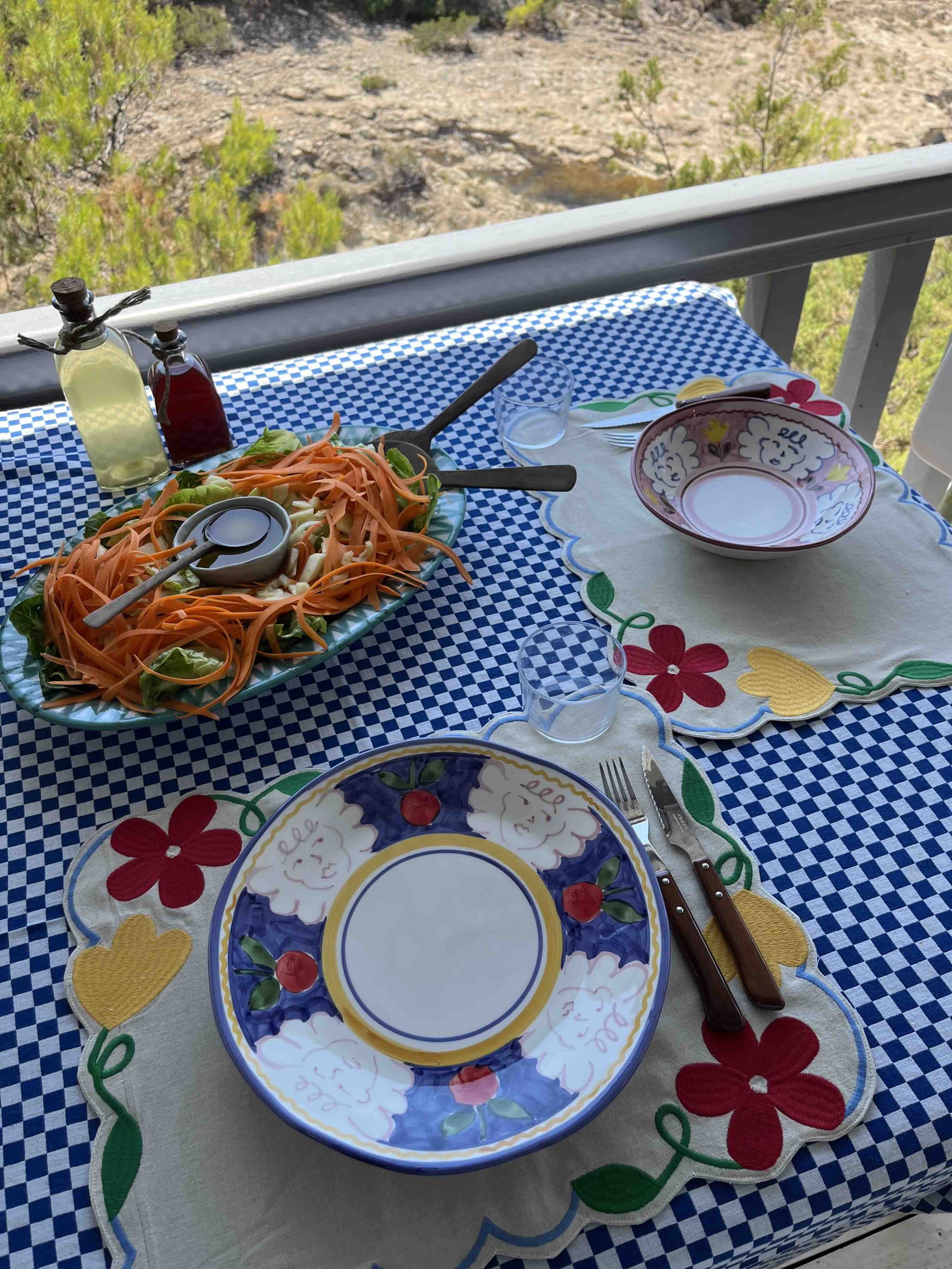 Angel delight dinner plate blue marine