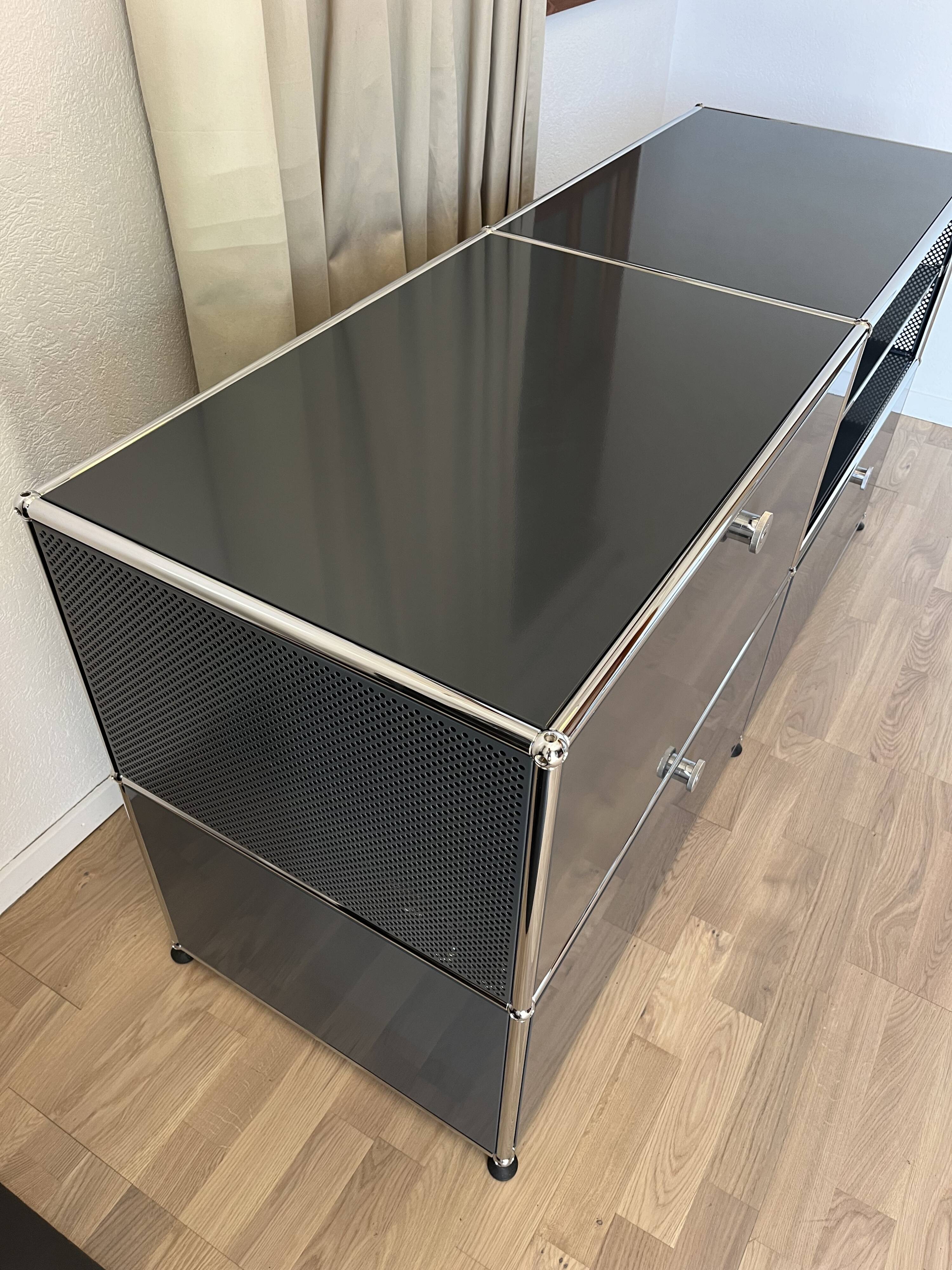 USM Haller chest of drawers in Anthracite Grey