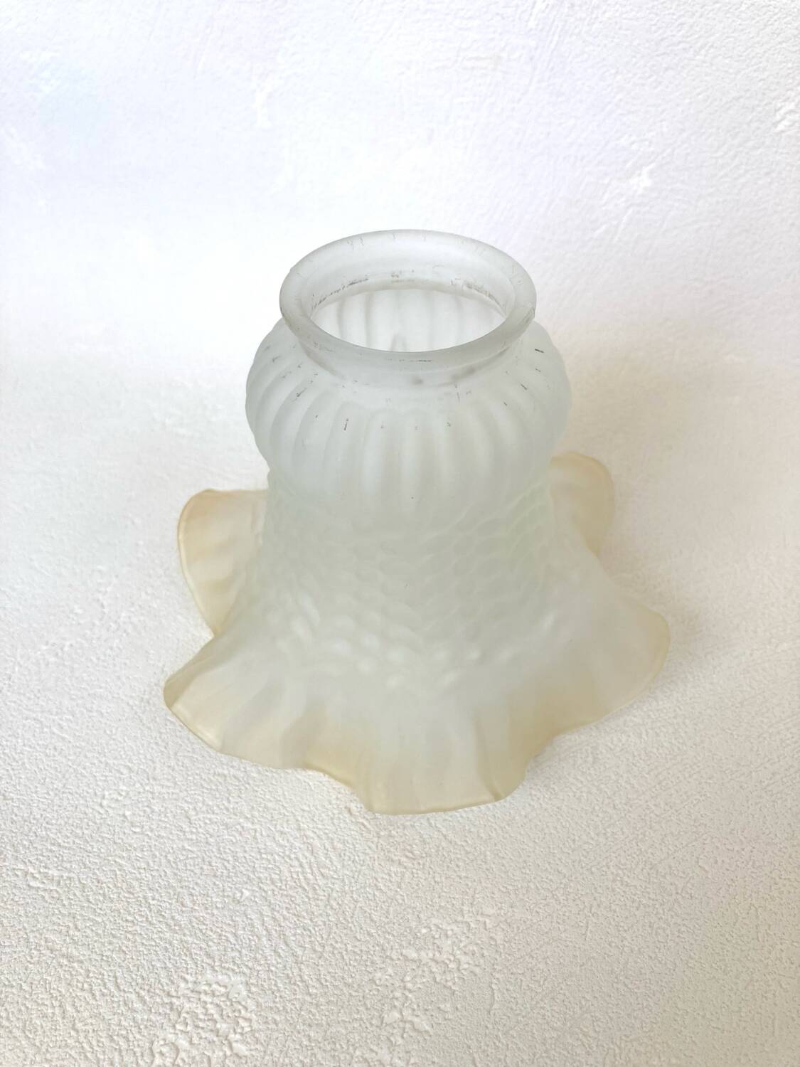 Tulip lampshade, antique frosted glass, white and golden pleated crown