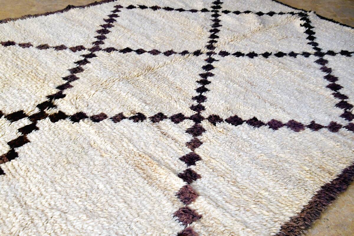 Vintage Beni Ouarain rug