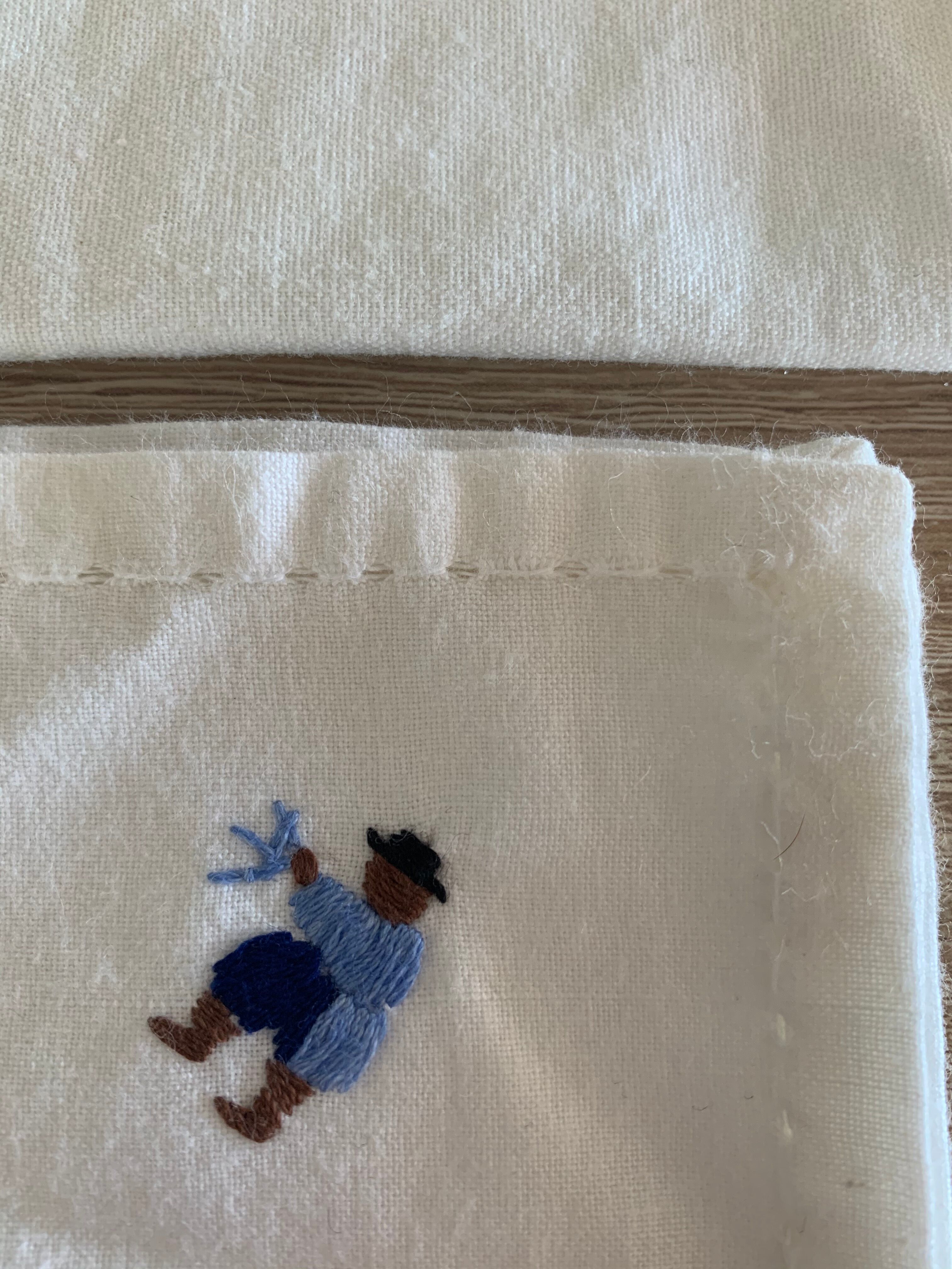 Lot 6 serviettes vintages broderies