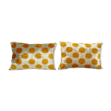 Pair of cushions
