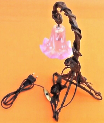 Art nouveau era wrought iron lamp tripod foot, decor foliage and roses