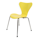 Set Of 6 Seven Chairs Model 3107 Lacquered In Yellow By Arne Jacobsen For Fritz Hansen From 1990s