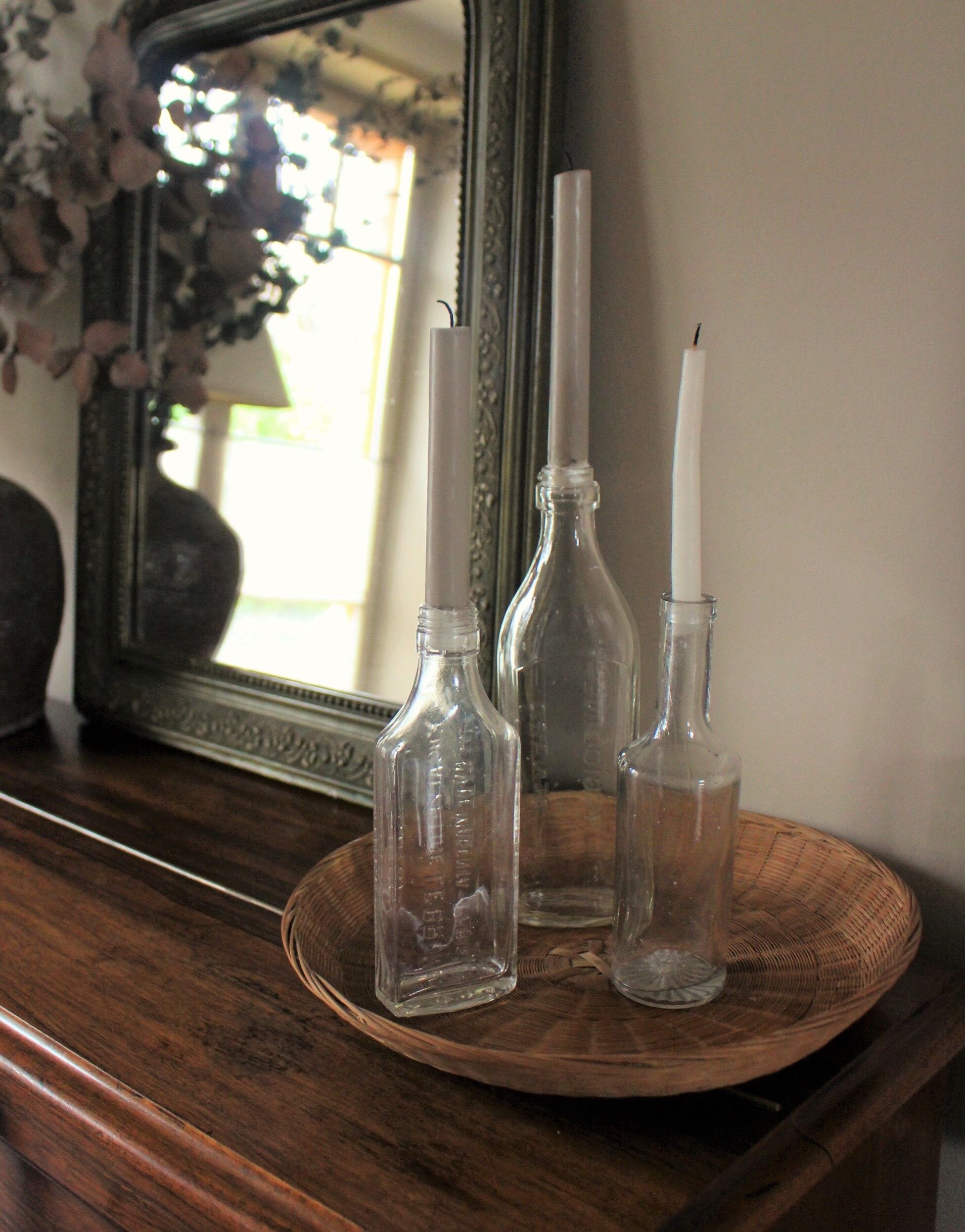 Round basketry top vintage wicker