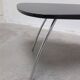 Table basse libre forme rare par Mauser Werke, années 1950.