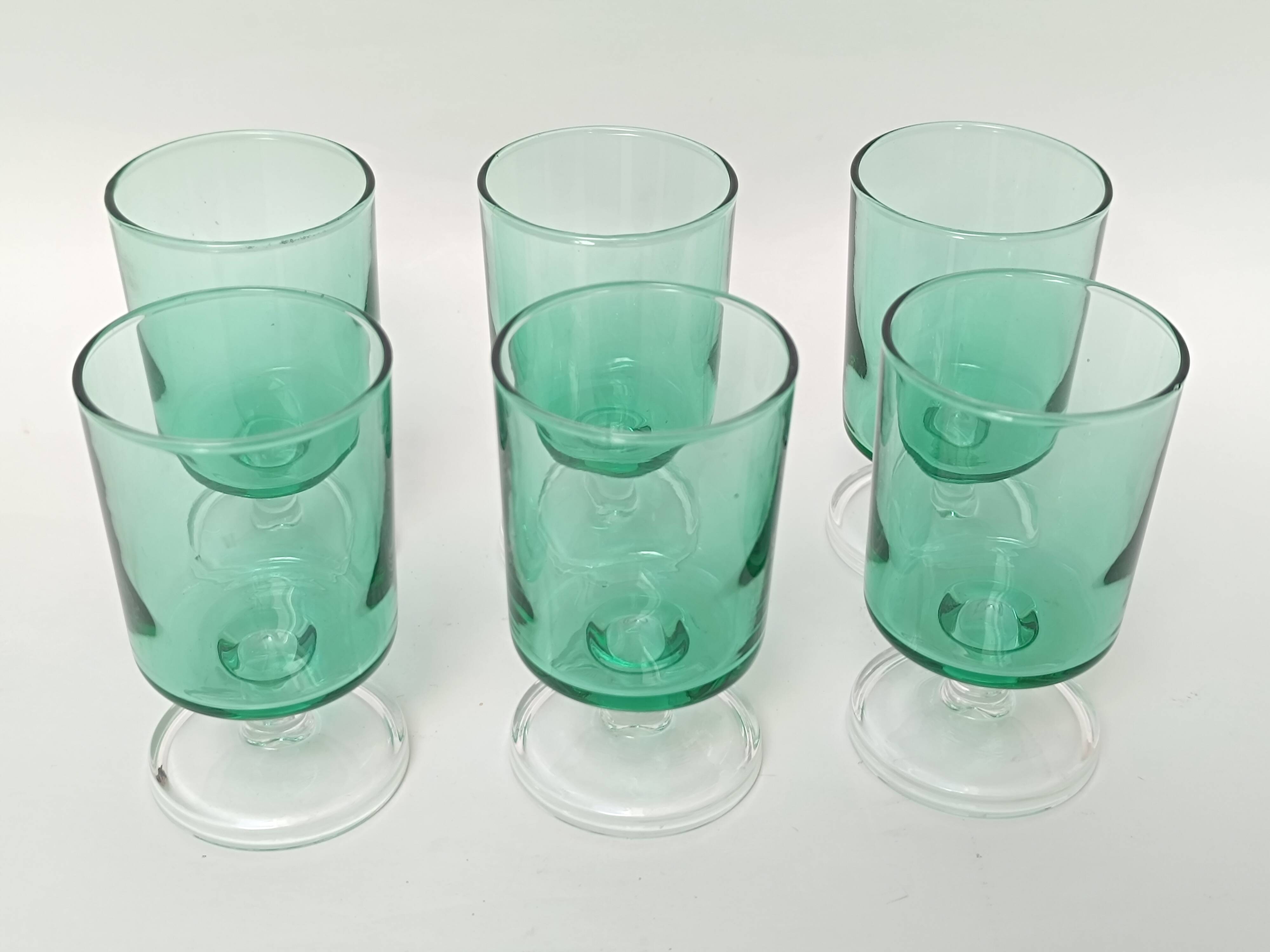 Luminarc white wine glasses