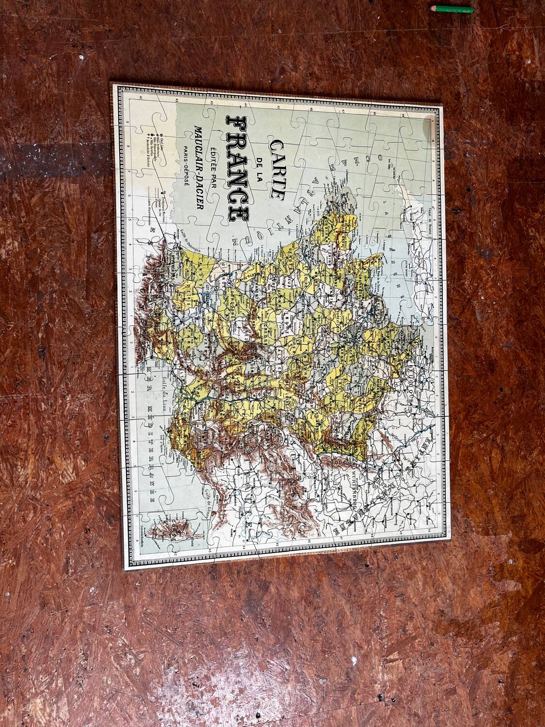 Vintage France map puzzle