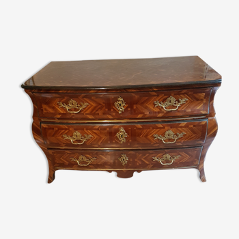 Commode de style Louis XV