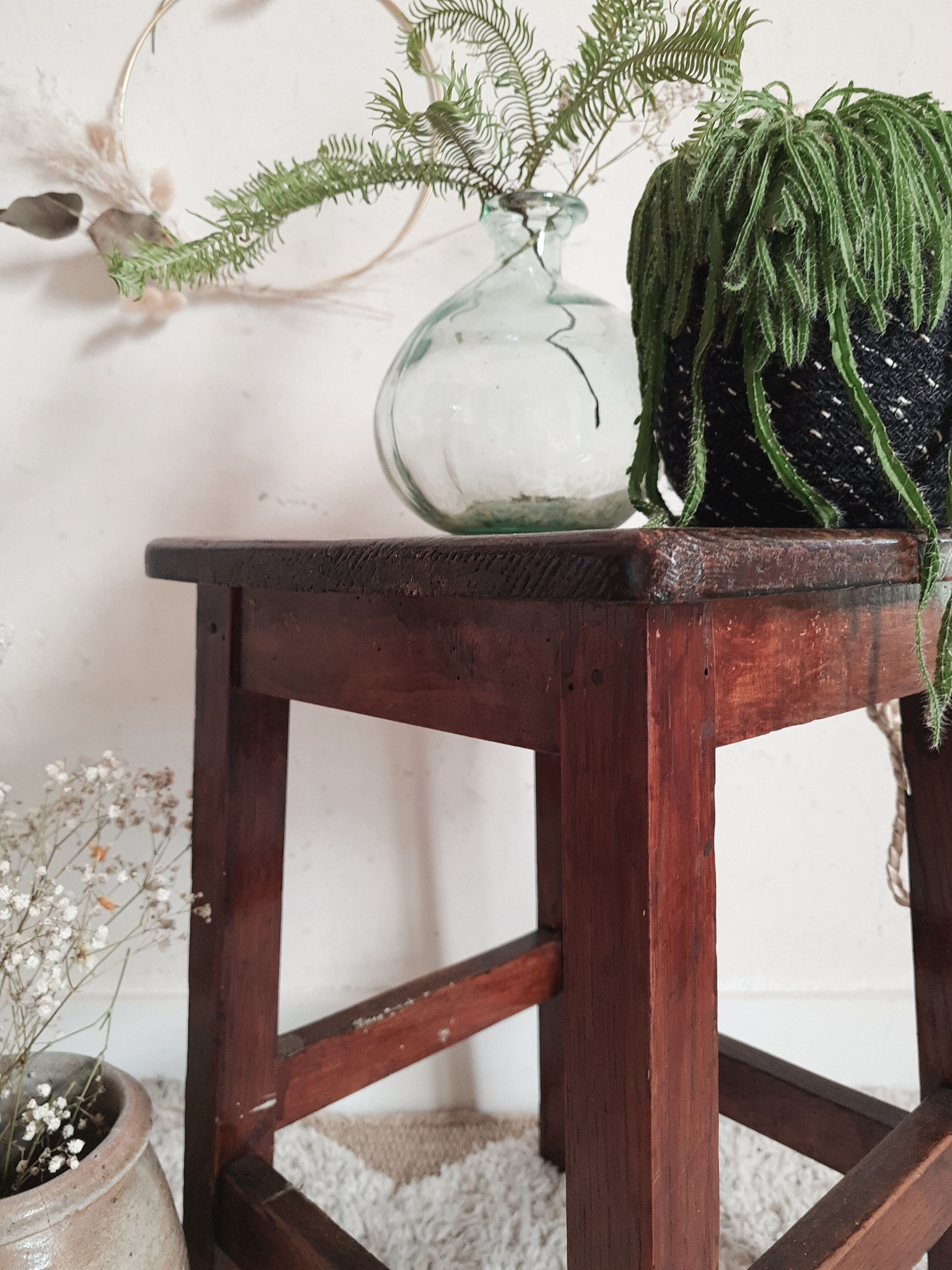 Tabouret de ferme en bois ancien