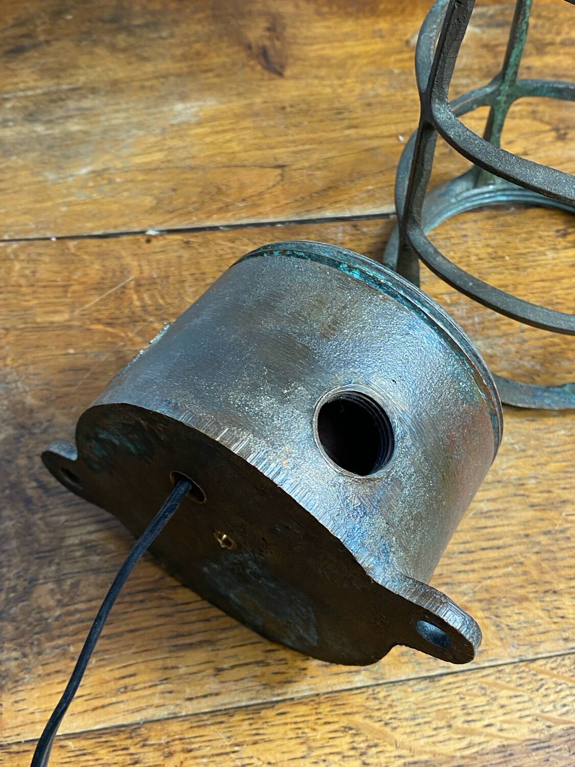 Antique lampe de bateau Russell @ Stoll New York