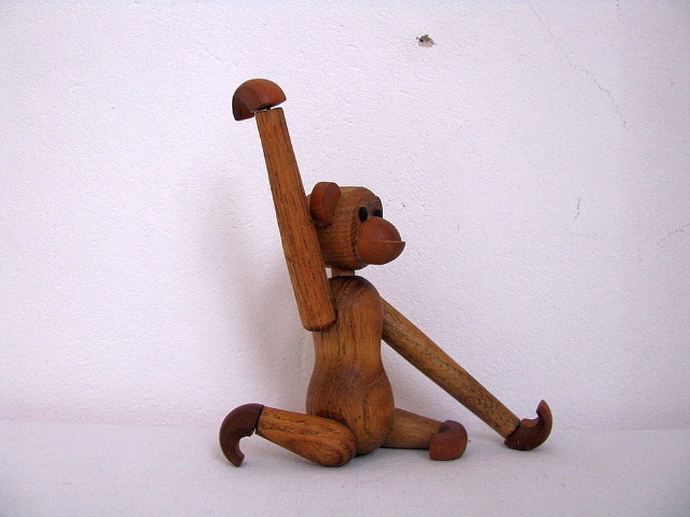 Teak monkey figurine Denmark 1970. no 2