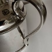 Isothermal salon jug Italy in silver-plated metal, neo-classical 1970.