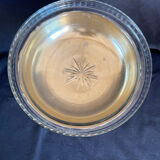 Cup/bezel in metal and glass