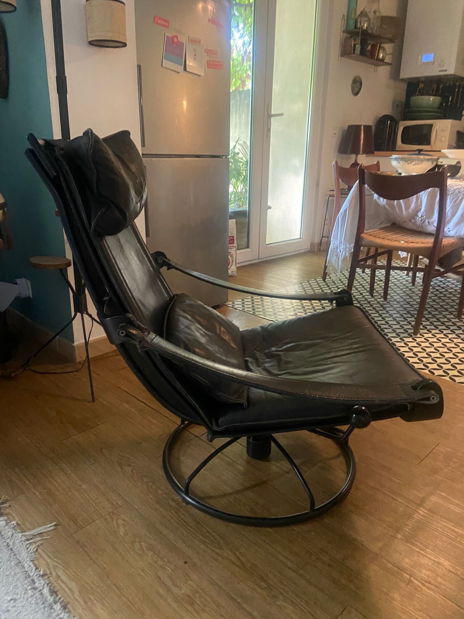 Swivel armchair by Ake Fribytter made in Sweden 70s