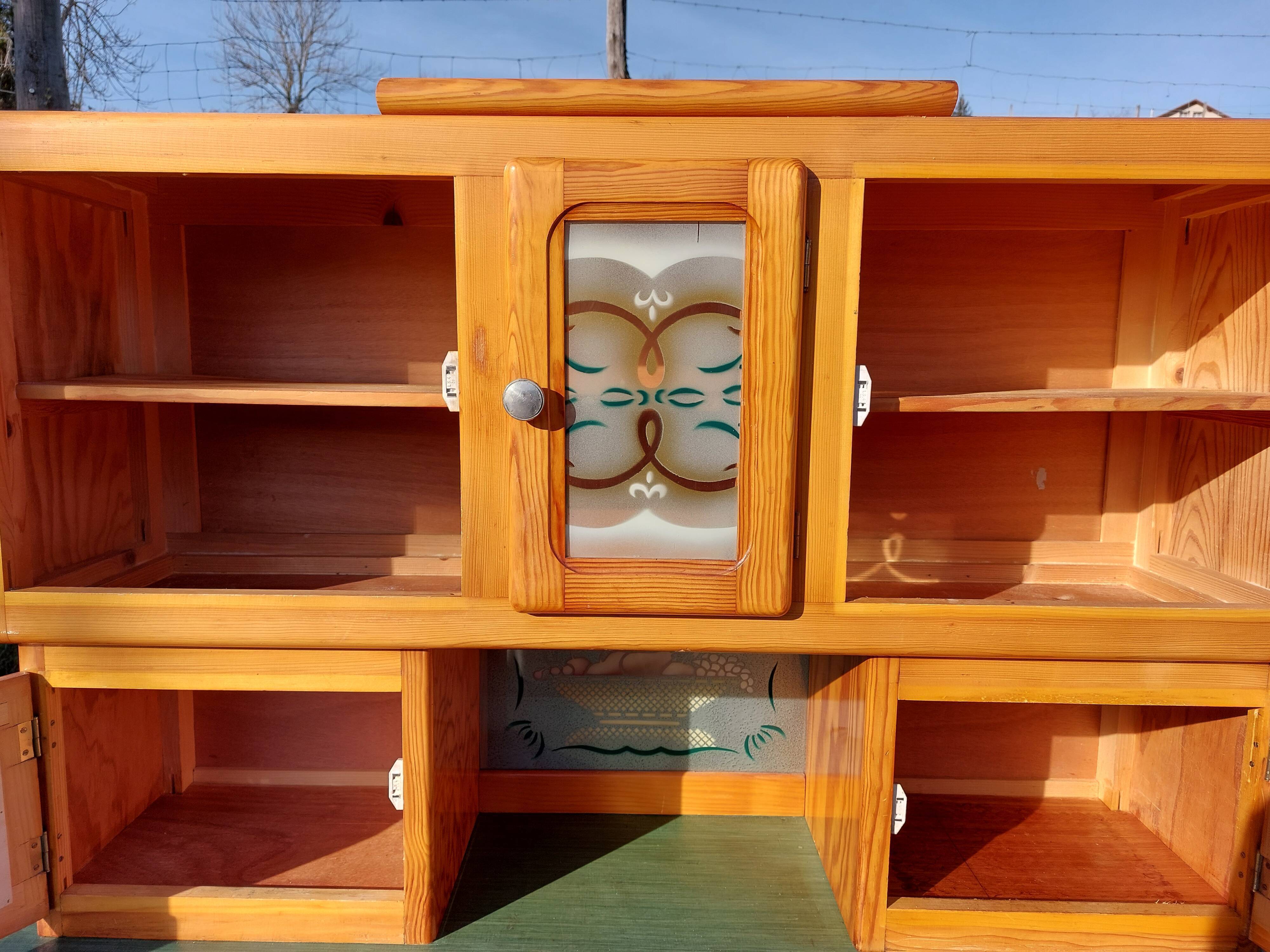 Whole Mado buffet, golden honey color