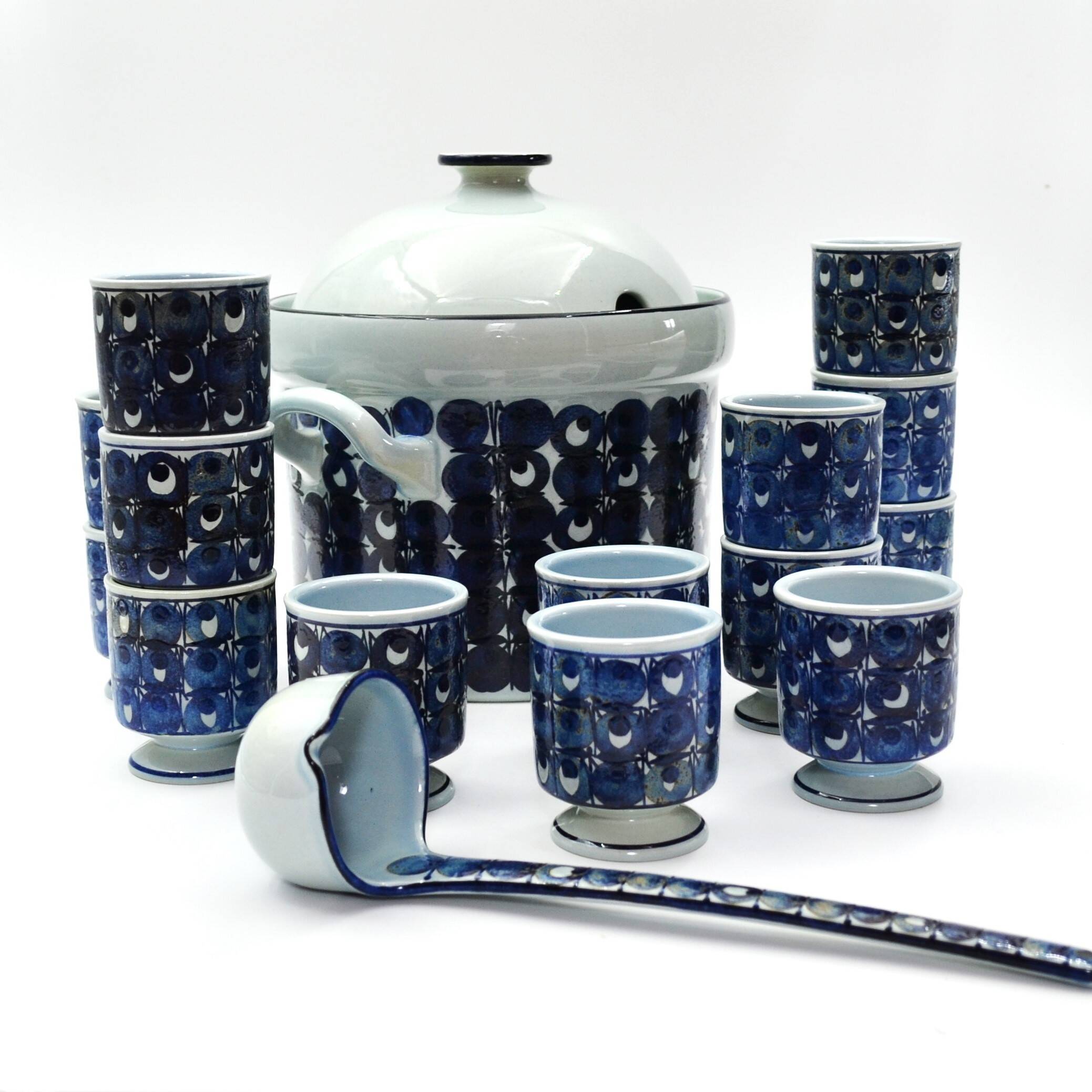 16-piece earthenware punch set from the Tenera series by Grete Helland-Hansen for Royal Copenhagen