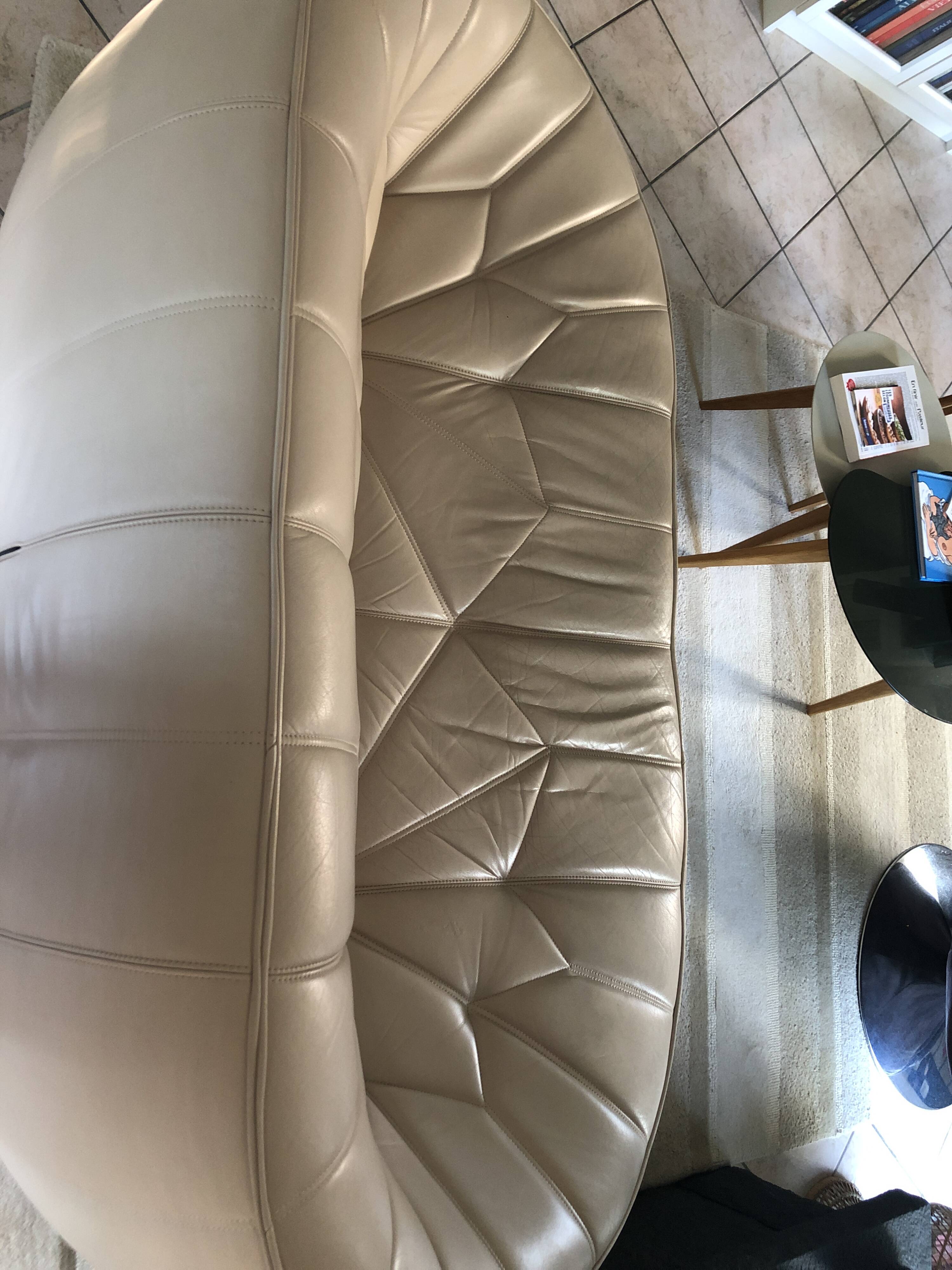 2-seater leather Ottoman sofa