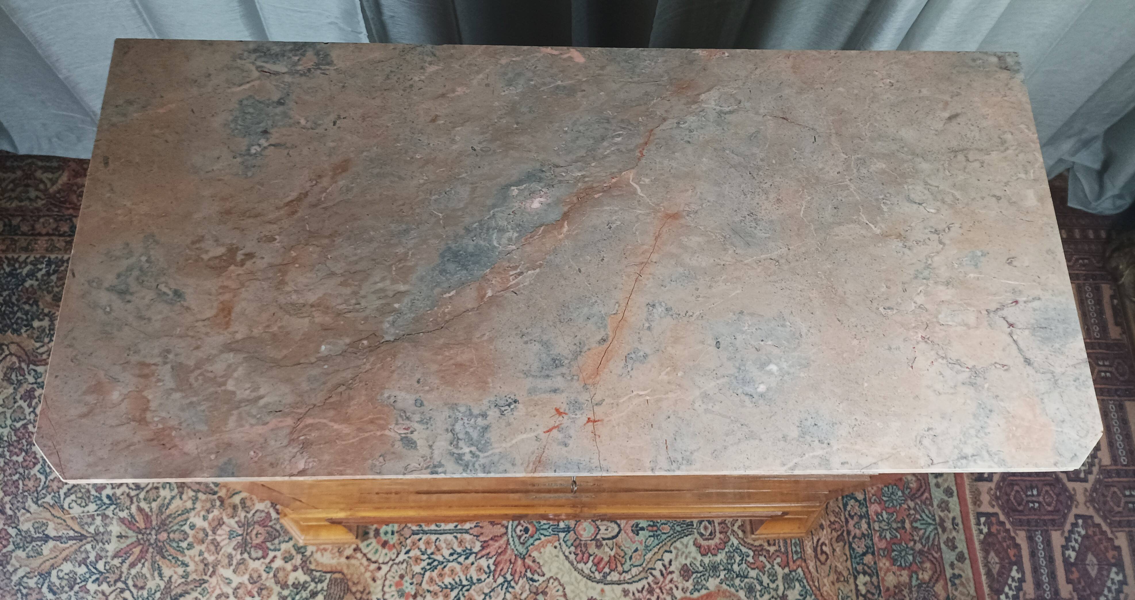 Louis Philippe chest of drawers in cherry wood