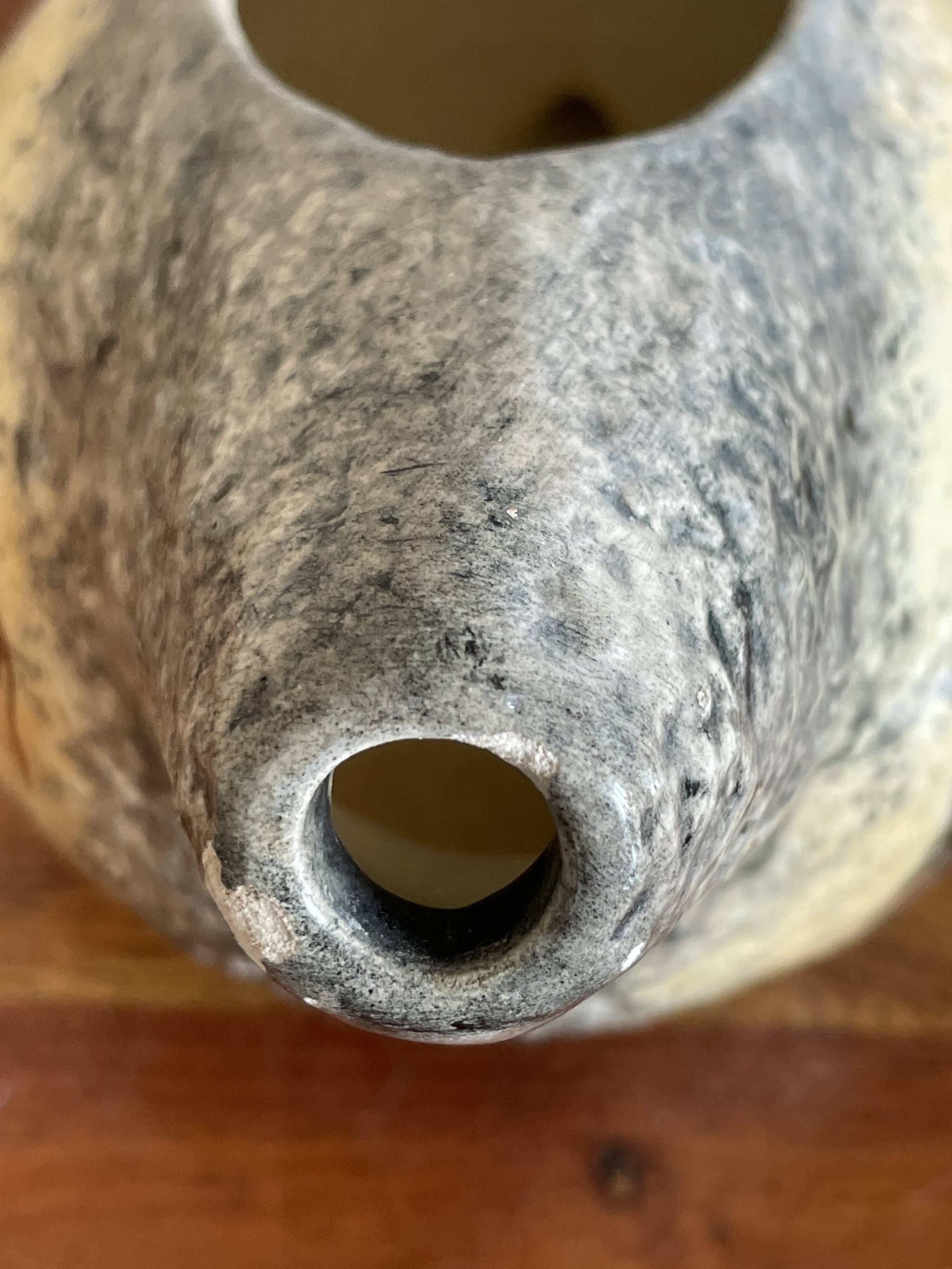 Pichet Vallauris scènes préhistoriques